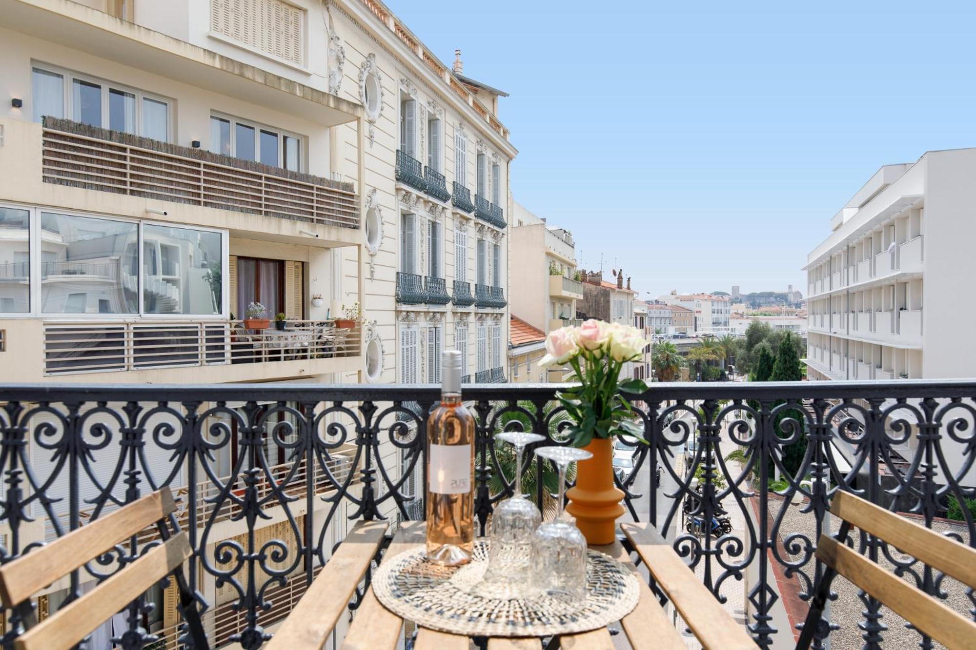 Comfortable Studio W Balcony Cannes Center Tgv Bagian luar foto